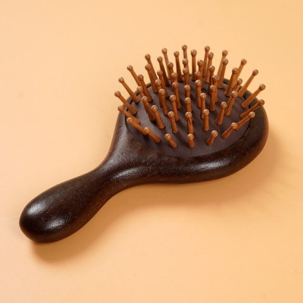 Portable sandalwood airbag massage comb